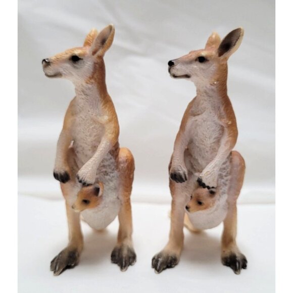 Schleich Vintage 2000 Pair of Kangaroos With Joey Resin Figurines Toys #14174 - Picture 3 of 7